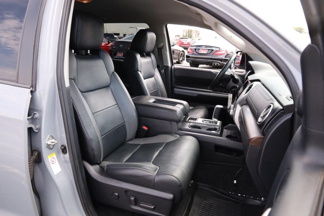 Toyota Tundra 4WD Vehicle Image 27
