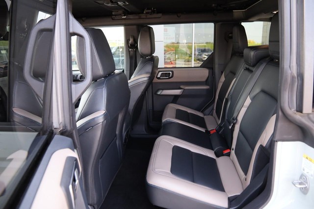Ford Bronco Vehicle Image 10