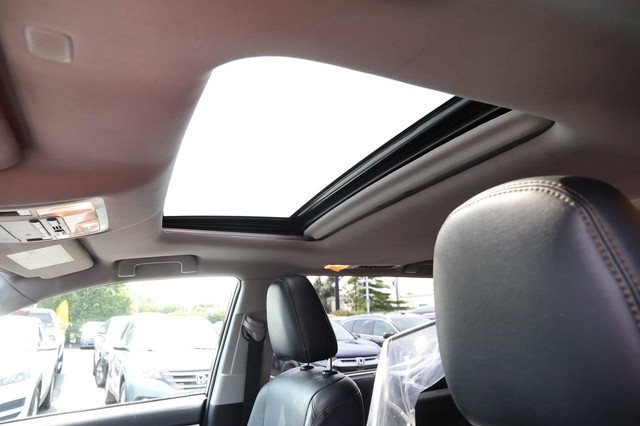 Toyota Highlander Vehicle Image 09