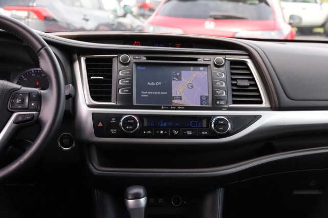 Toyota Highlander Vehicle Image 27
