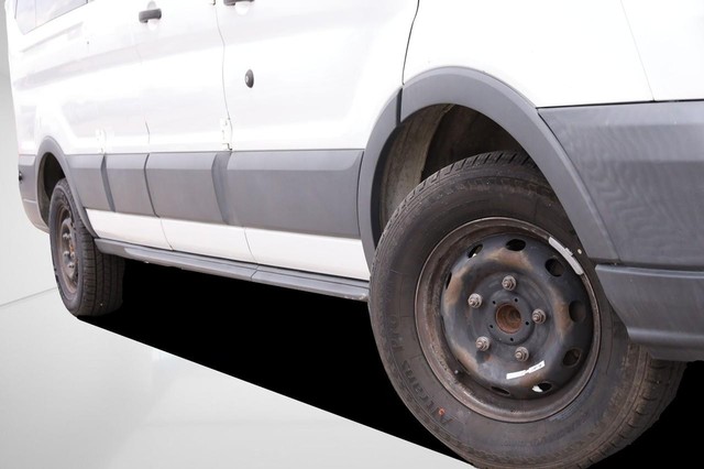 Ford Transit Wagon Vehicle Image 03