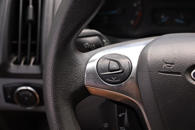 Ford Transit Wagon Vehicle Image 10