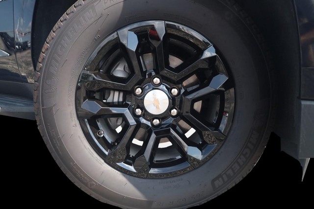 Chevrolet Tahoe Vehicle Full-screen Gallery Image 03