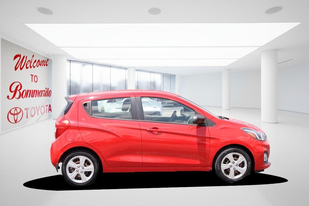 Chevrolet Spark Vehicle Full-screen Gallery Image 05