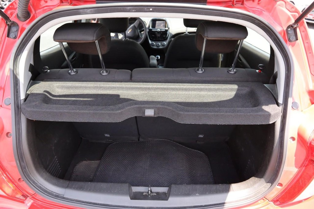 Chevrolet Spark Vehicle Full-screen Gallery Image 07