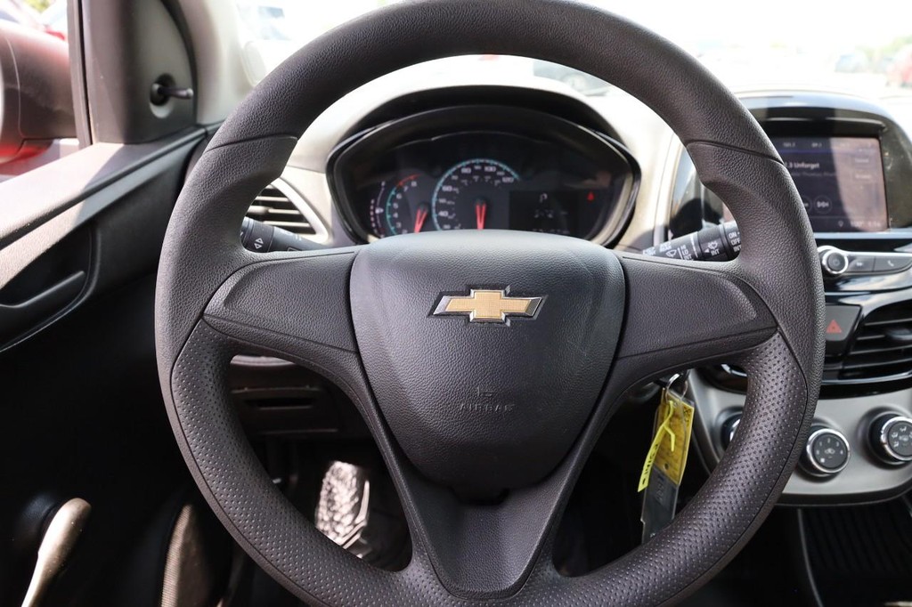 Chevrolet Spark Vehicle Full-screen Gallery Image 10