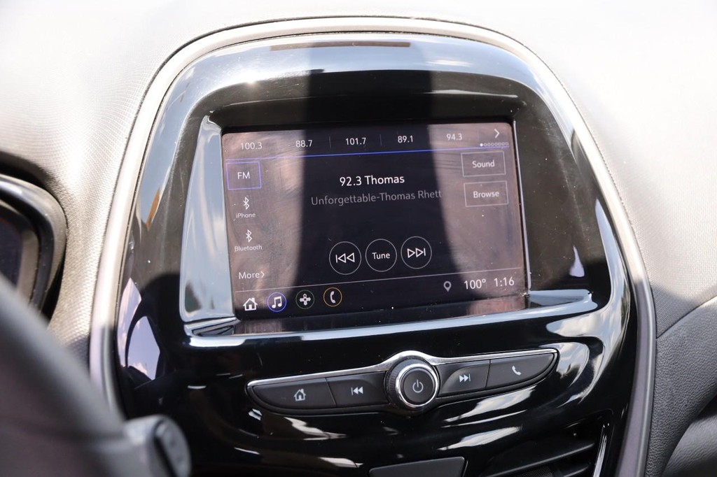 Chevrolet Spark Vehicle Full-screen Gallery Image 12