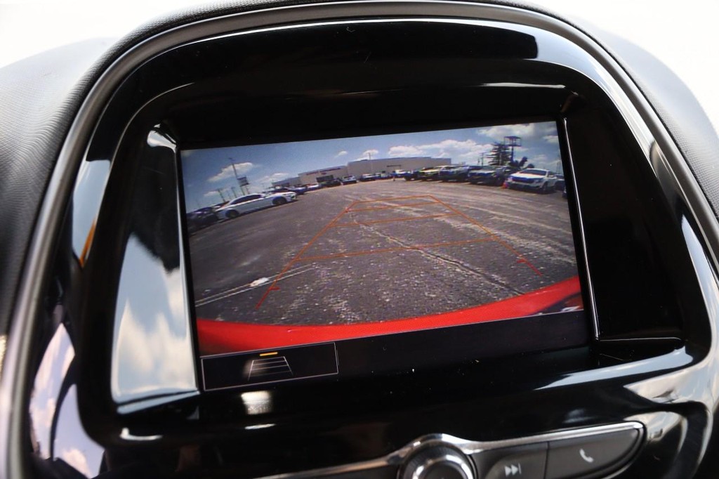 Chevrolet Spark Vehicle Full-screen Gallery Image 14