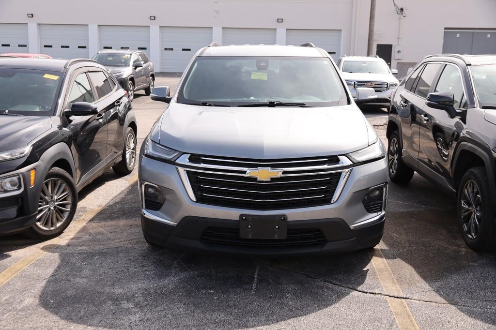Chevrolet Traverse Vehicle Full-screen Gallery Image 03