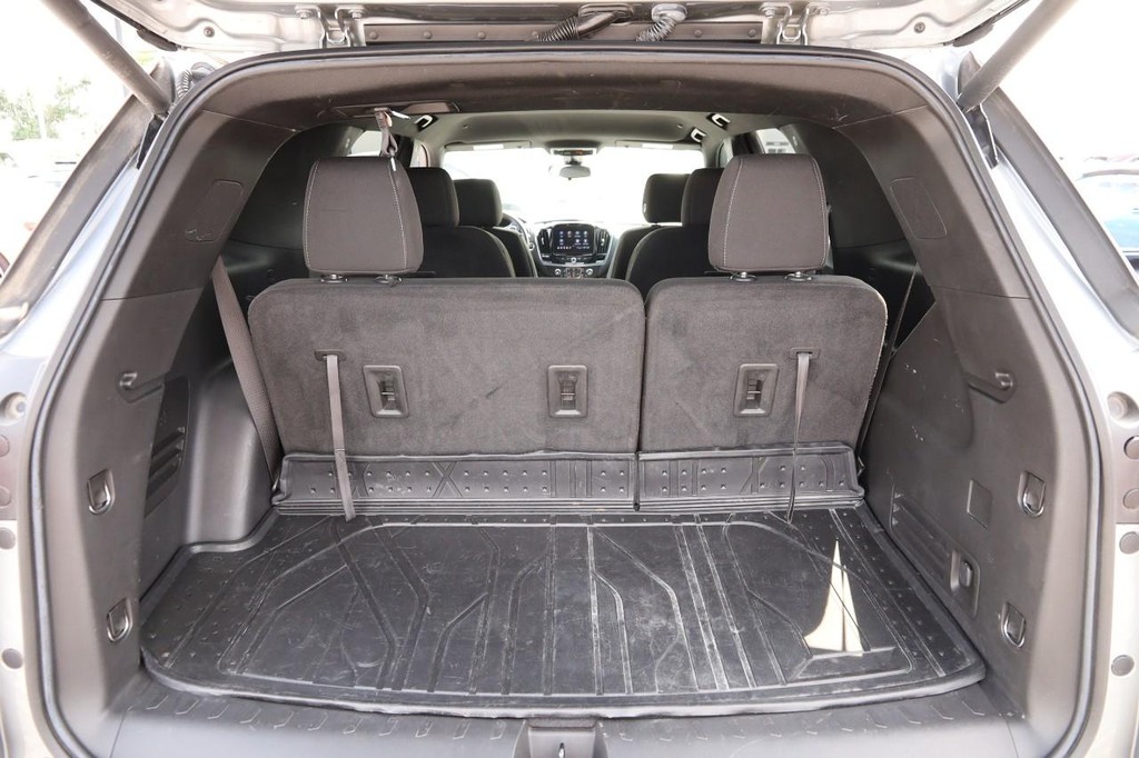 Chevrolet Traverse Vehicle Full-screen Gallery Image 8