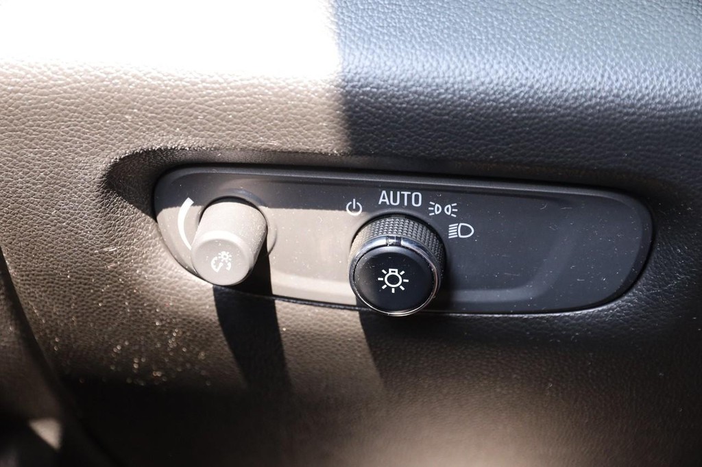 Chevrolet Traverse Vehicle Full-screen Gallery Image 22