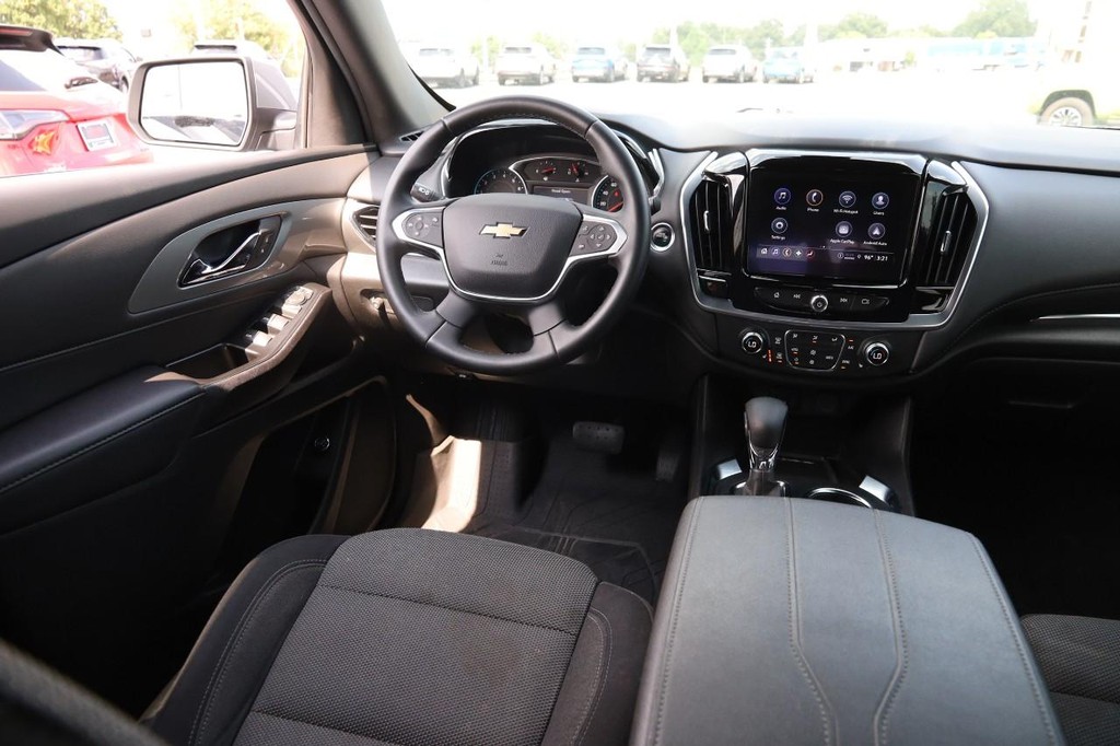 Chevrolet Traverse Vehicle Full-screen Gallery Image 24