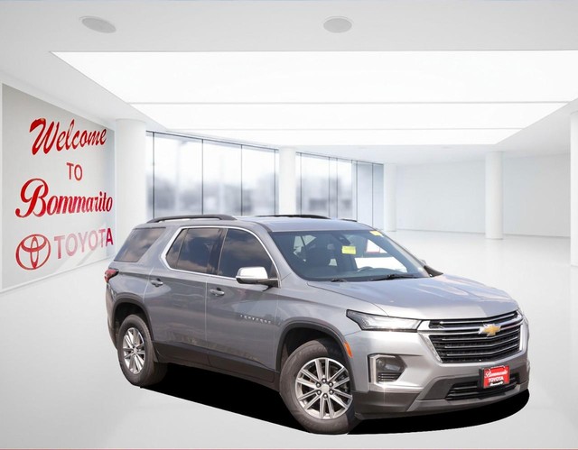 Chevrolet Traverse Vehicle Image 02