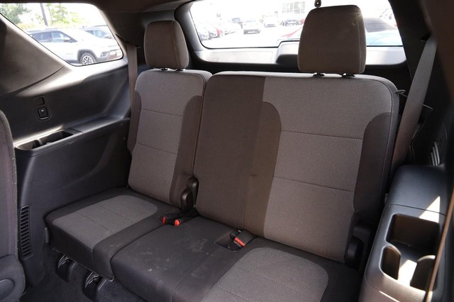 Chevrolet Traverse Vehicle Image 12