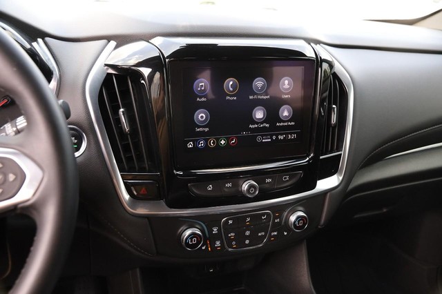 Chevrolet Traverse Vehicle Image 18