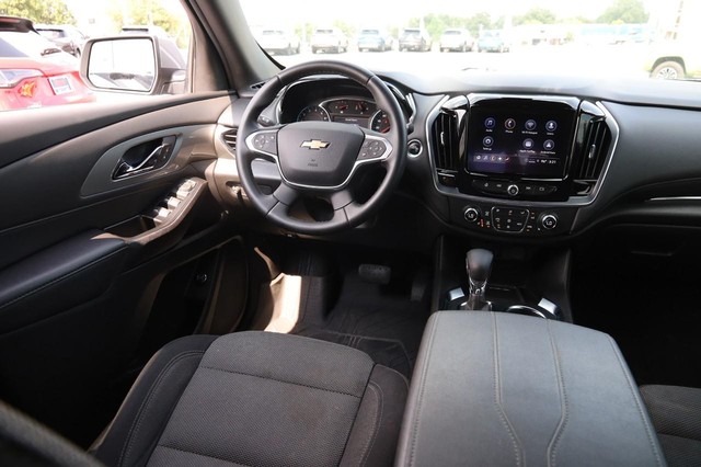 Chevrolet Traverse Vehicle Image 24