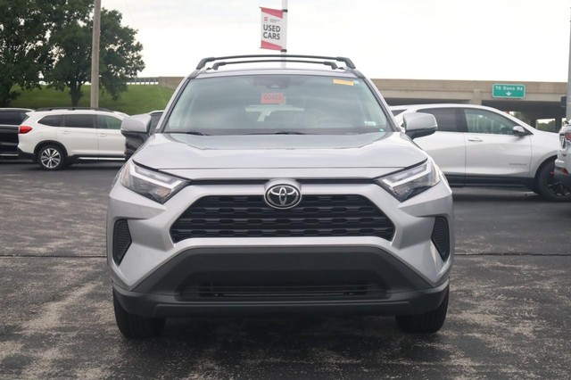 Toyota RAV4 Vehicle Image 03