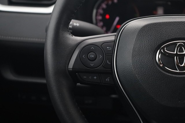 Toyota RAV4 Vehicle Image 09