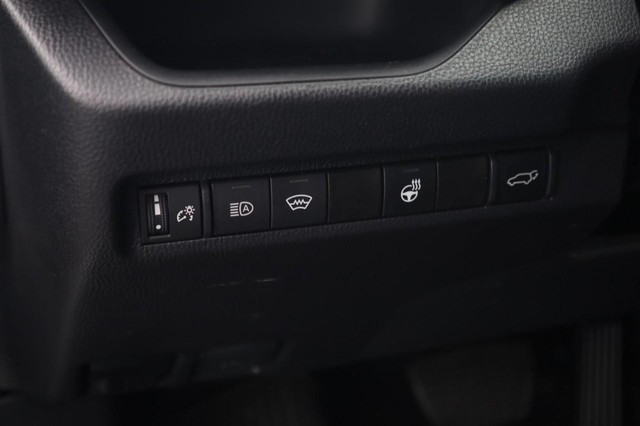 Toyota RAV4 Vehicle Image 11
