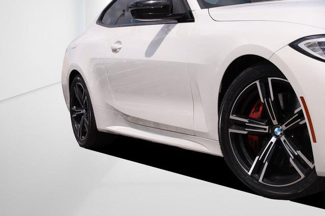 BMW 4 Series Vehicle Image 03