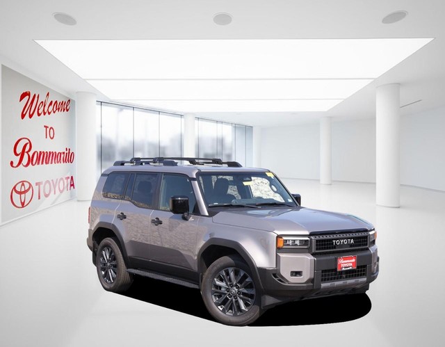 Toyota Land Cruiser Vehicle Image 02