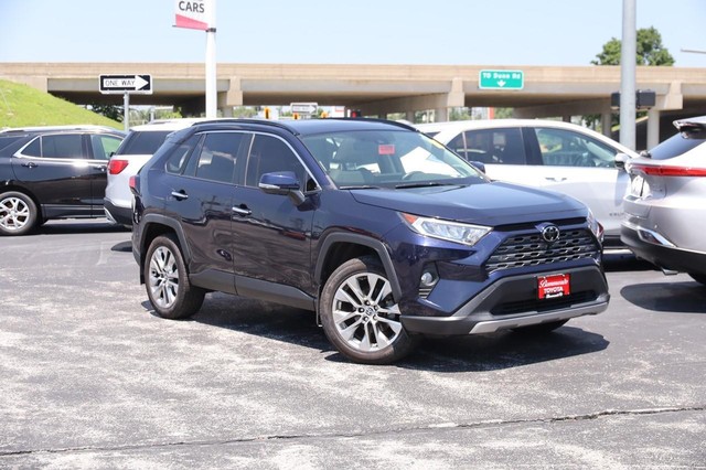 Toyota RAV4 Vehicle Image 02