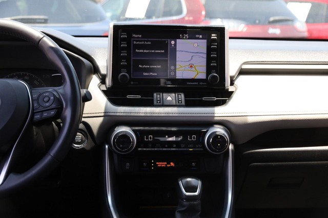 Toyota RAV4 Vehicle Image 27