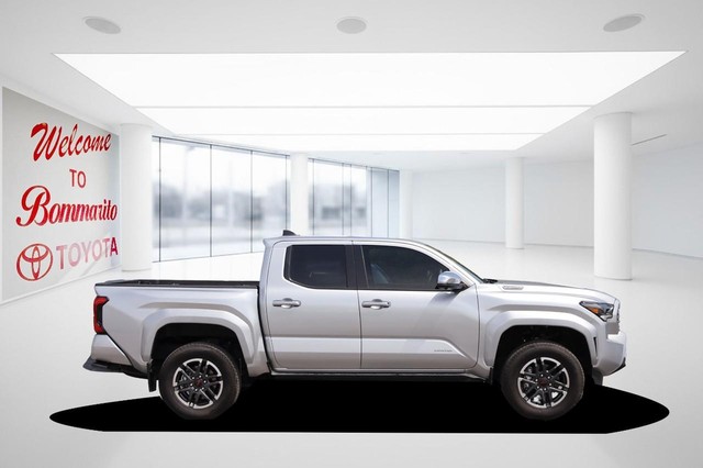 Toyota Tacoma 4WD Vehicle Image 05