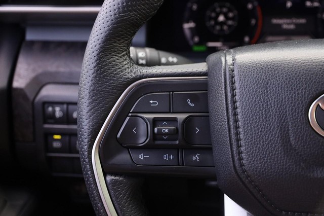 Toyota Tacoma 4WD Vehicle Image 12