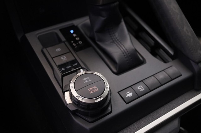 Toyota Tacoma 4WD Vehicle Image 21