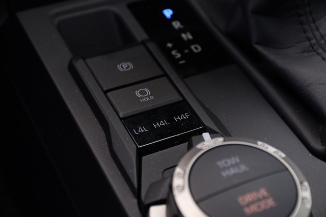 Toyota Tacoma 4WD Vehicle Image 22