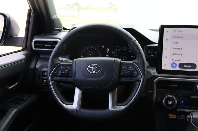 Toyota Tacoma 4WD Vehicle Image 26