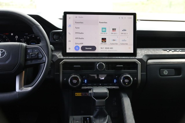 Toyota Tacoma 4WD Vehicle Image 27