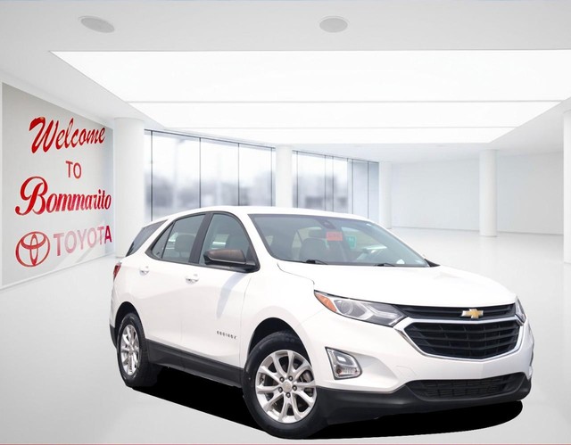 Chevrolet Equinox Vehicle Image 02