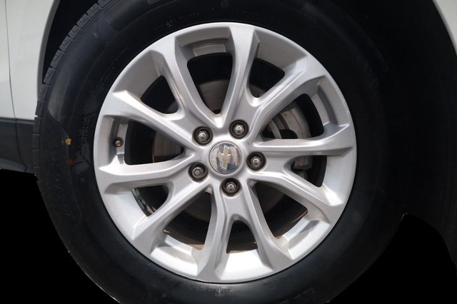 Chevrolet Equinox Vehicle Image 03