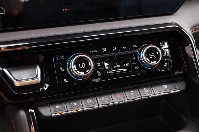 GMC Sierra 1500 Vehicle Image 18
