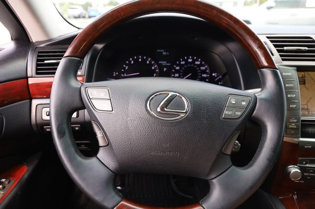 Lexus LS 460 Vehicle Image 13