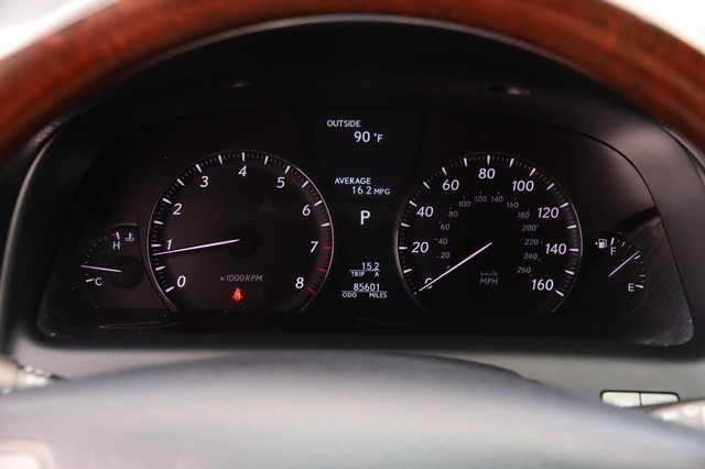 Lexus LS 460 Vehicle Image 16