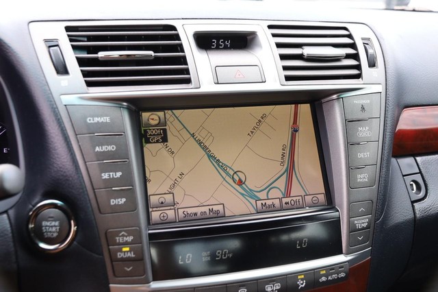 Lexus LS 460 Vehicle Image 19