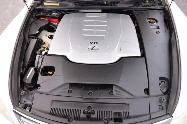 Lexus LS 460 Vehicle Image 31