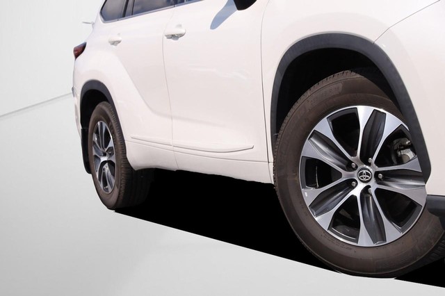 Toyota Highlander Vehicle Image 05