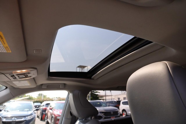Toyota Highlander Vehicle Image 09