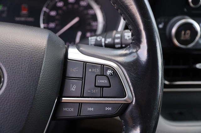 Toyota Highlander Vehicle Image 15