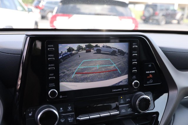 Toyota Highlander Vehicle Image 19