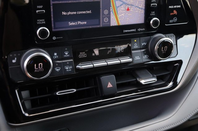 Toyota Highlander Vehicle Image 20