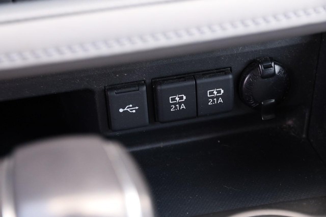 Toyota Highlander Vehicle Image 22