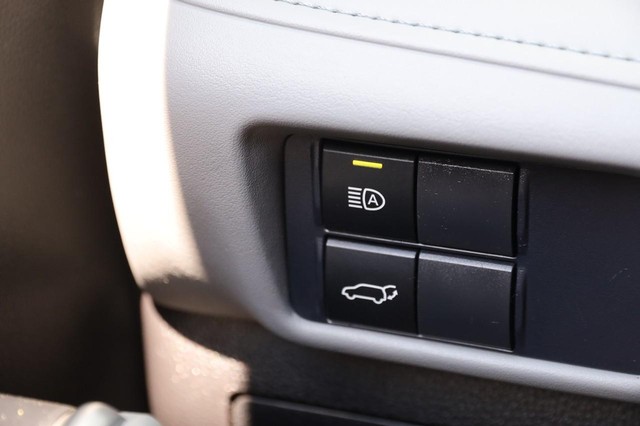 Toyota Highlander Vehicle Image 23