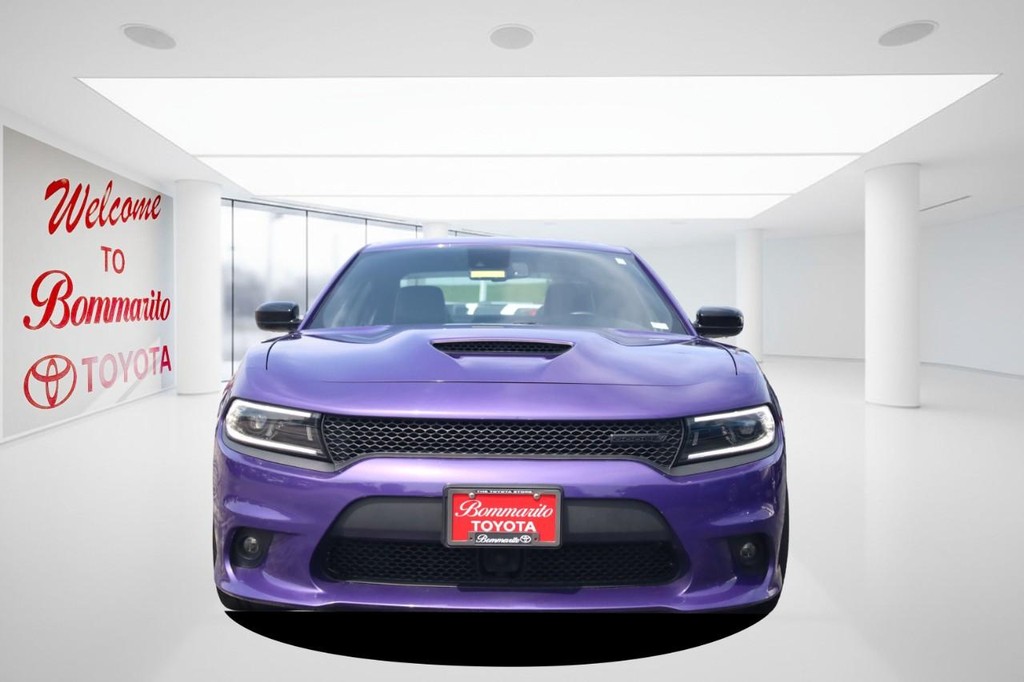 Dodge Charger Vehicle Full-screen Gallery Image 04
