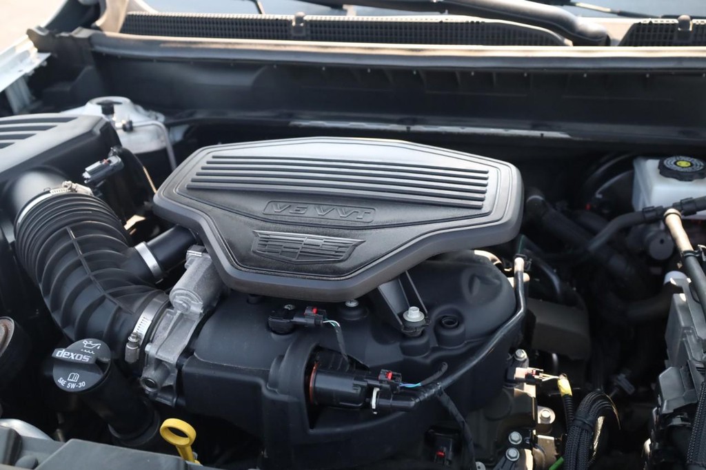 Cadillac XT5 Vehicle Full-screen Gallery Image 29