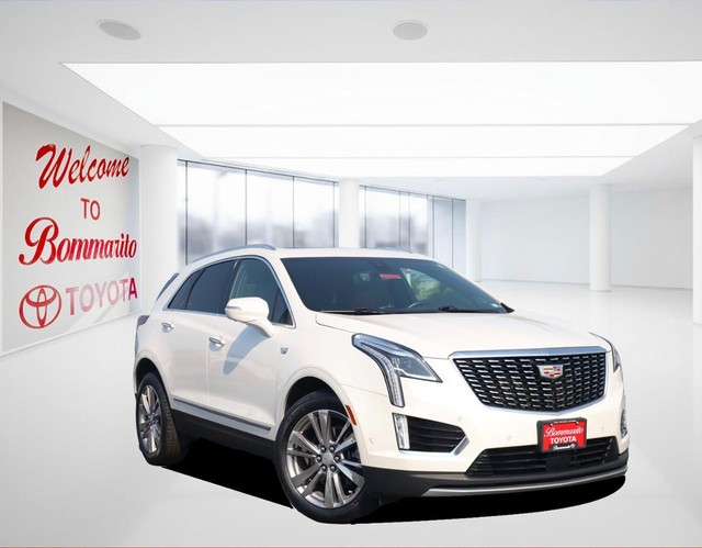 Cadillac XT5 Vehicle Image 02